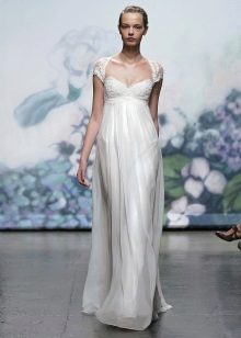 Robe de mariée de style Empire avec bordure en dentelle