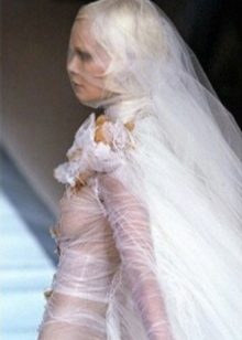 Robe de mariée franche et effrayante
