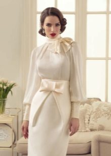 Robe de mariée vintage fermée courte