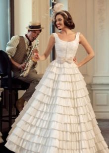 Robe de mariée rétro à plusieurs niveaux