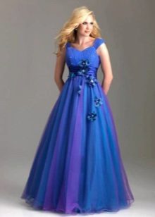 Robe de soirée pour une ligne complète bleu