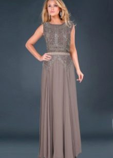 Vestido de noite no chão para as mulheres 50 anos