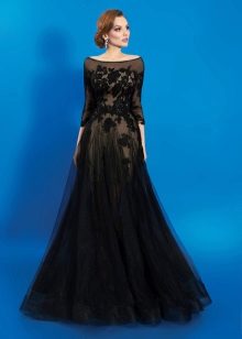 Robe de soirée à guipure