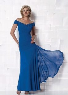Robe bleue pour la mère de la mariée