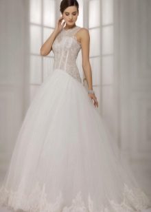 Magnifique robe de mariée en dentelle taille basse