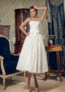 Robe de mariée midi en dentelle