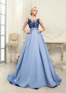 Robe de mariée en dentelle bleue