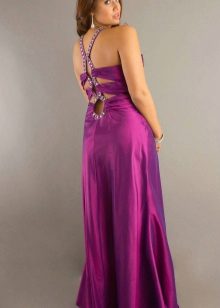 Robe de soirée élégante avec un dos ouvert de grande taille