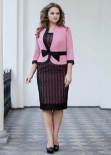 robe de soirée violette grande taille élégante