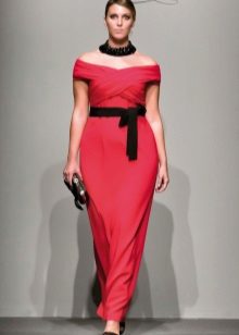 Longue et élégante robe de soirée