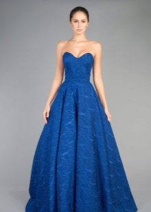 Robe de soirée bleue magnifique