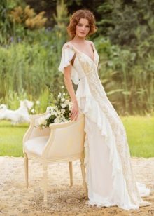 Robe droite de mariage avec un train