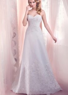 Robe de mariée droite avec dentelle