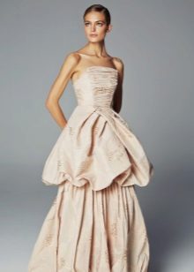 Robe de soirée ballon au sol avec un corset