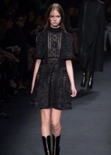 Vestido de renda curto de valentino