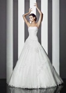 Csodálatos esküvői ruha Cupid Bridal-tól