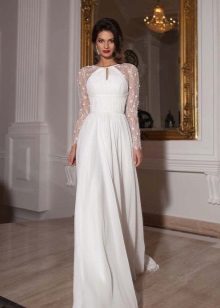 Robe de mariée de la collection Crystal Design 2015 fermée avec manches
