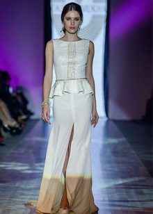 Robe de soirée droite de la collection Privee 2014 avec des basques