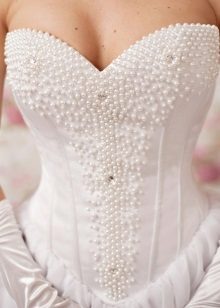 Corset De Mariage Décoré De Perles