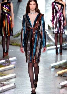 Robe de soirée à sequins brodés courts