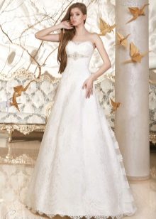 Robe de mariée en dentelle a-silhouette de la collection Breath of Spring