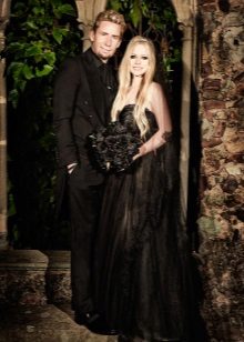 Robe de mariée noire Avril Lavigne