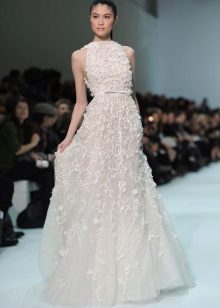 Elie Saab zárt esküvői ruha