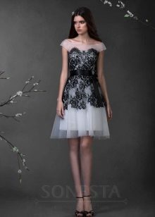 Robe de mariée de la collection Love Story en noir et blanc