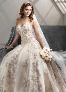 Robe de mariée avec strass