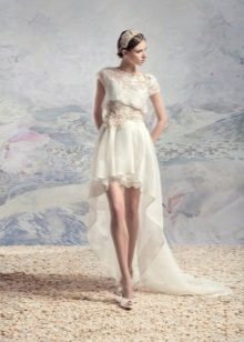 Robe de mariée courte devant longue dos avec dentelle