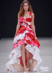 Robe de soirée courte devant et dos long