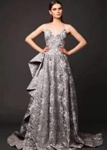 Robe en soie colorée