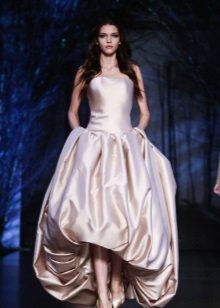 Robe de soirée luxuriante pour soirée d'entreprise