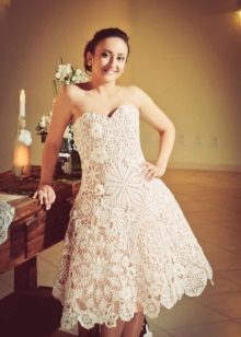 Robe de mariée au crochet simple