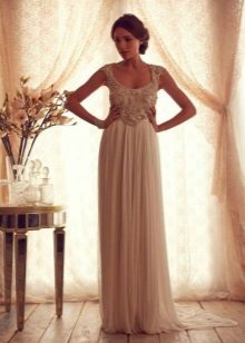 Robe de mariée de la collection de Gossamer d'Anna Campbell sur les bretelles