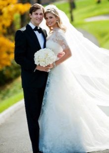 Esküvői ruha Ivanka Trump a Vera Wong-tól