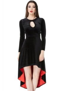 Robe en velours noir à ourlet rouge