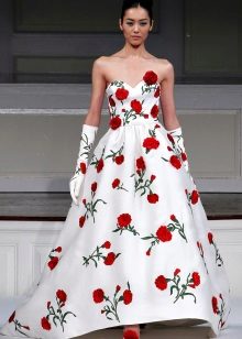 Robe de mariée blanche à fleurs rouges