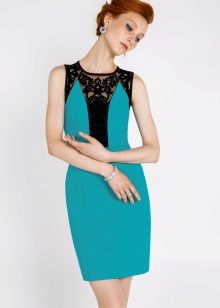 Robe turquoise avec du noir