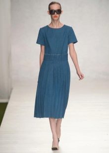 Robe en jean à manches courtes