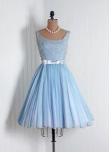 Robe courte bleue du soir