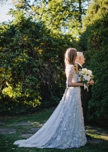Robe de soirée bleue à manches