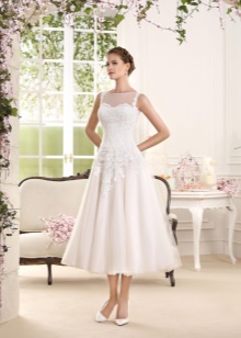 Robe de mariée de Fara Sposa midi