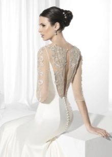 La robe de mariée de Franc Sarabia avec le dos en dentelle