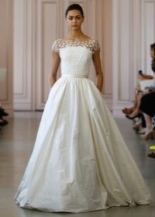 Robe de mariée classique avec perles