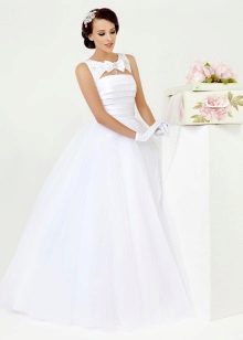 Kookla Simple White Collection Robe de mariée avec découpe