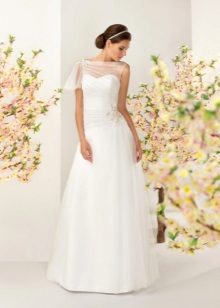 Robe de mariée de la collection de réflexion Kookla avec draperie
