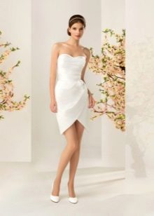 Robe de mariée de la collection d'une réflexion de l'affaire Kookla