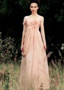 Robe corail teinte pêche pâle