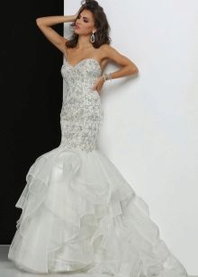 Robe de mariée sirène avec une jupe ample